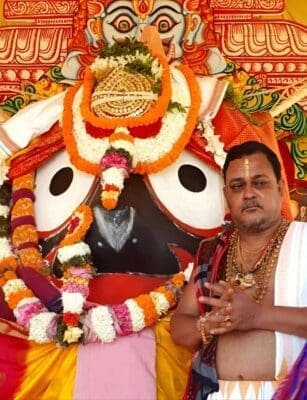 The Daily Dance of Devotion: Exploring Lord Jagannath’s Devaniti at Shri Mandir