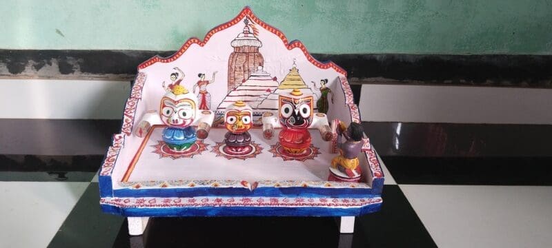 The Divine Ensemble of Puri’s Ratna Bedi