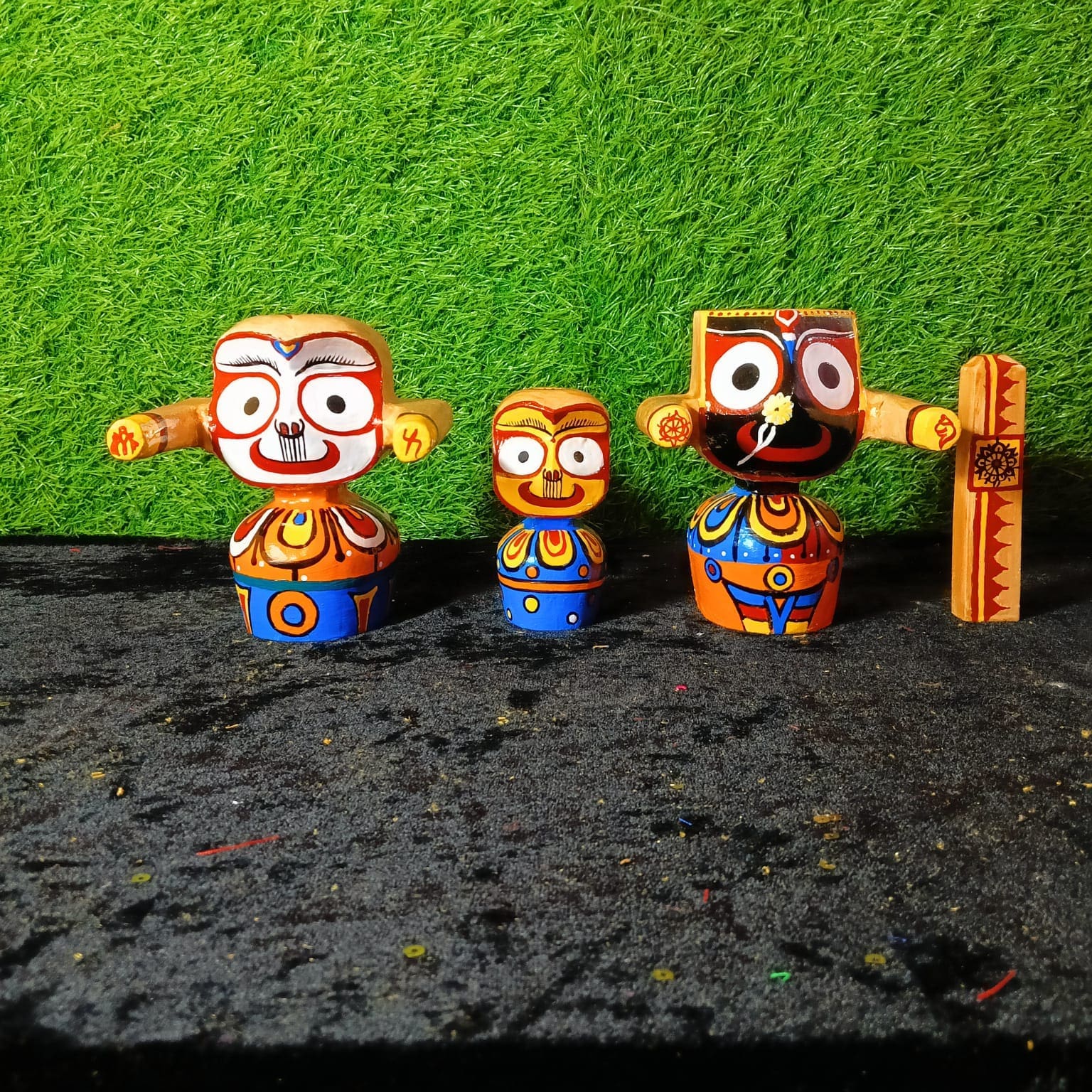 Karunamaya Rupam Neem Wood Jagannath Idol & Siblings