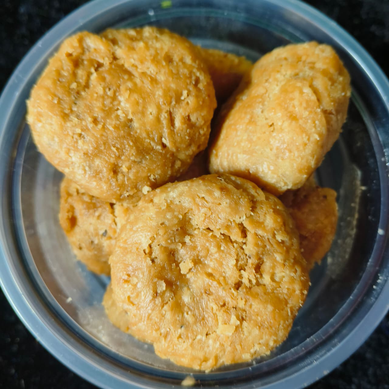 Luni Khuruma – The Savory Crunch of Shrimandir